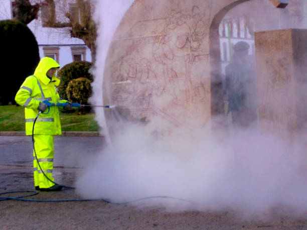 Best Commercial Building Pressure Washing  in Markesan, WI